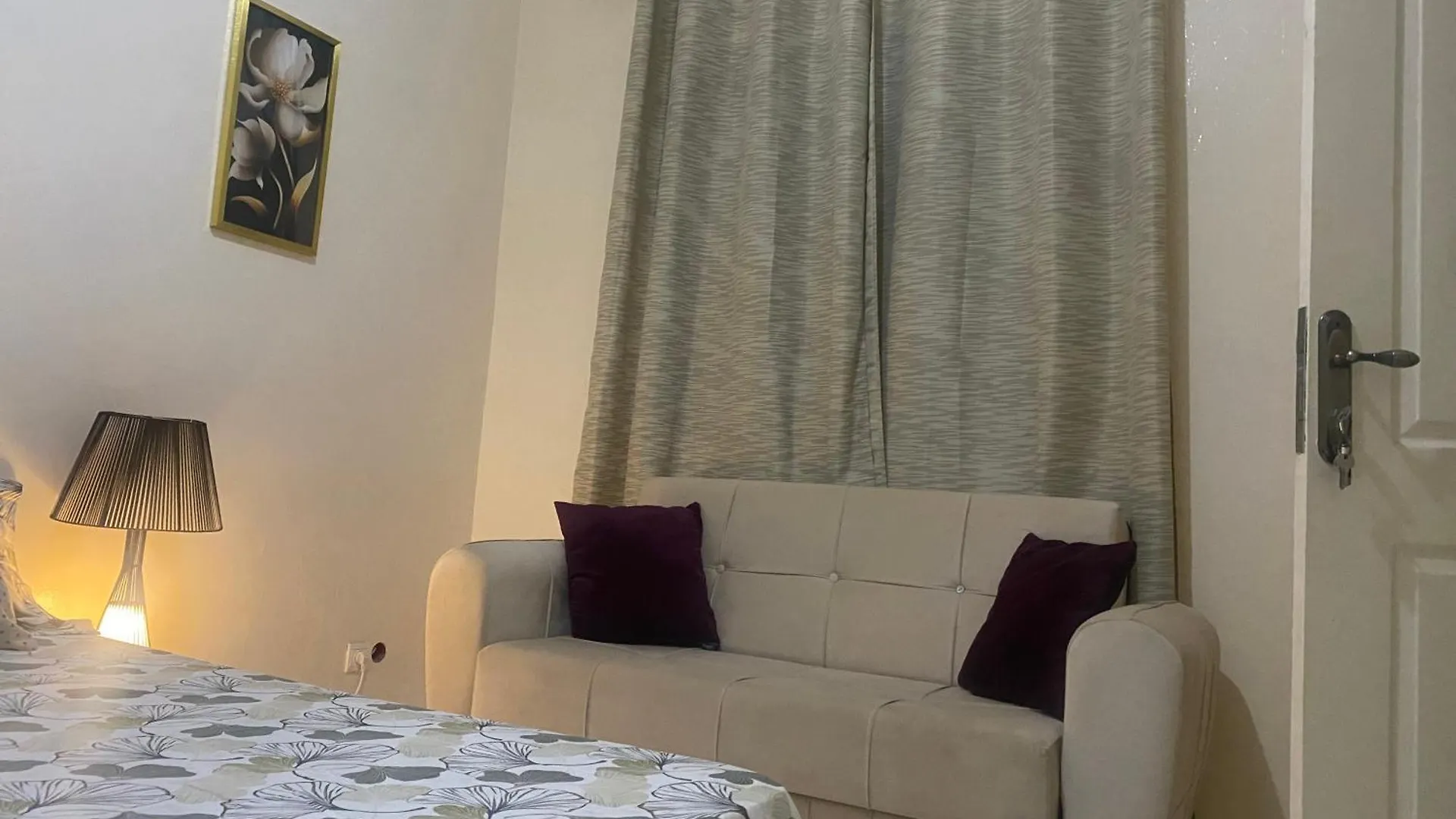 Room For Rent In An Apartment And Bathroom Dakar 0*,