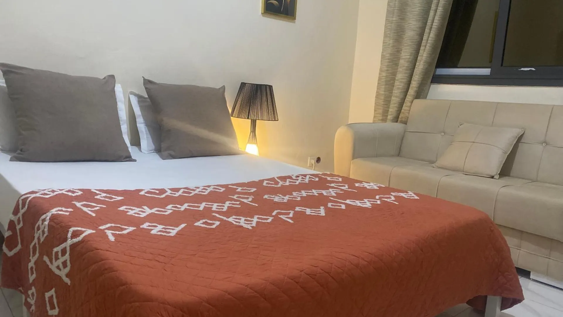 Room For Rent In An Apartment And Bathroom Dakar Senegal