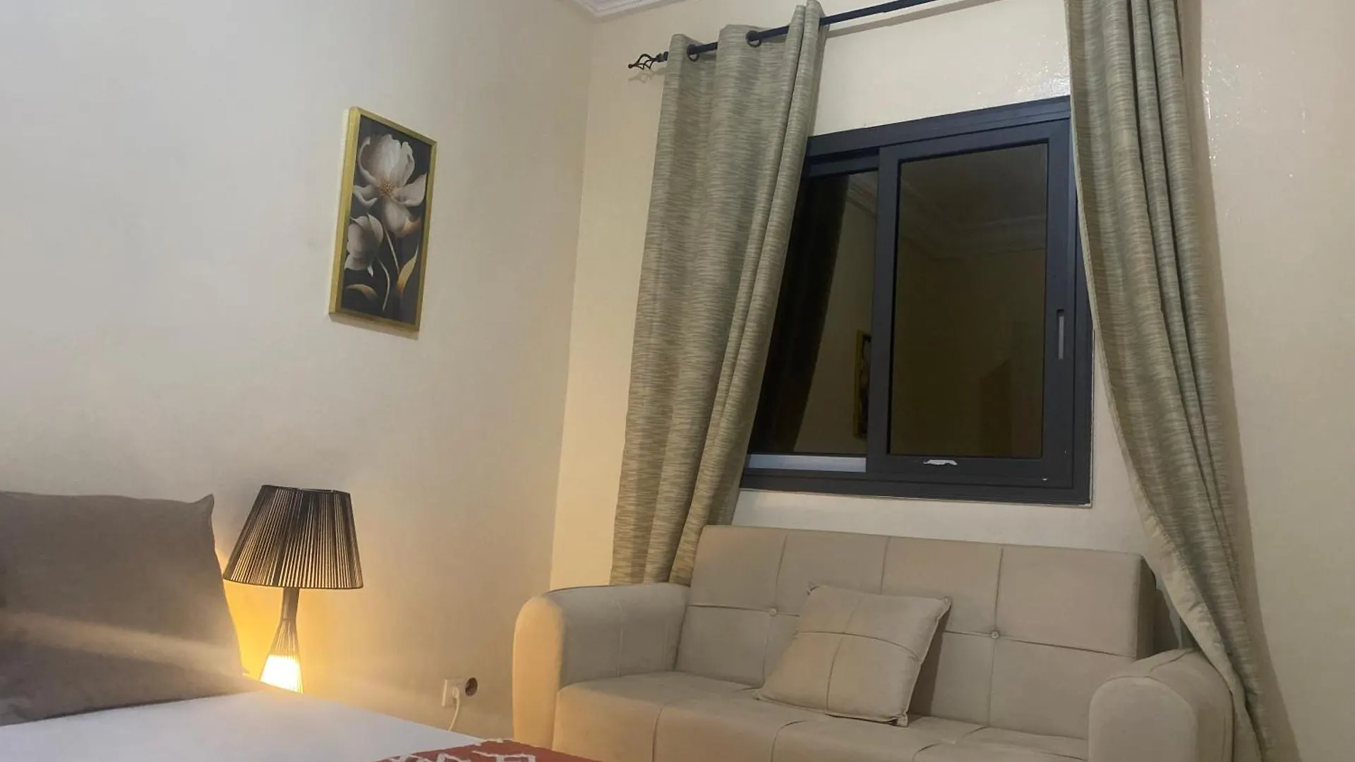 Room For Rent In An Apartment And Bathroom Dakar Guest house